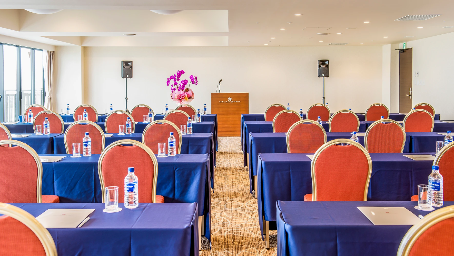 中・小宴会場 たまん、がーら、あーがい、まくぶ