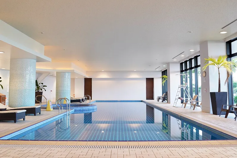 インドアプール