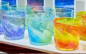 沖縄の自然が宿った美しい琉球ガラス。