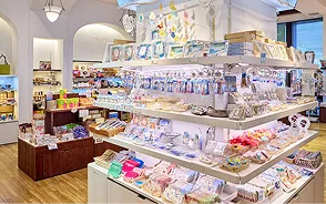 沖縄の海を思い出させてくれる小物たち