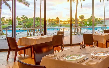 プールサイドレストラン「サザンテラス