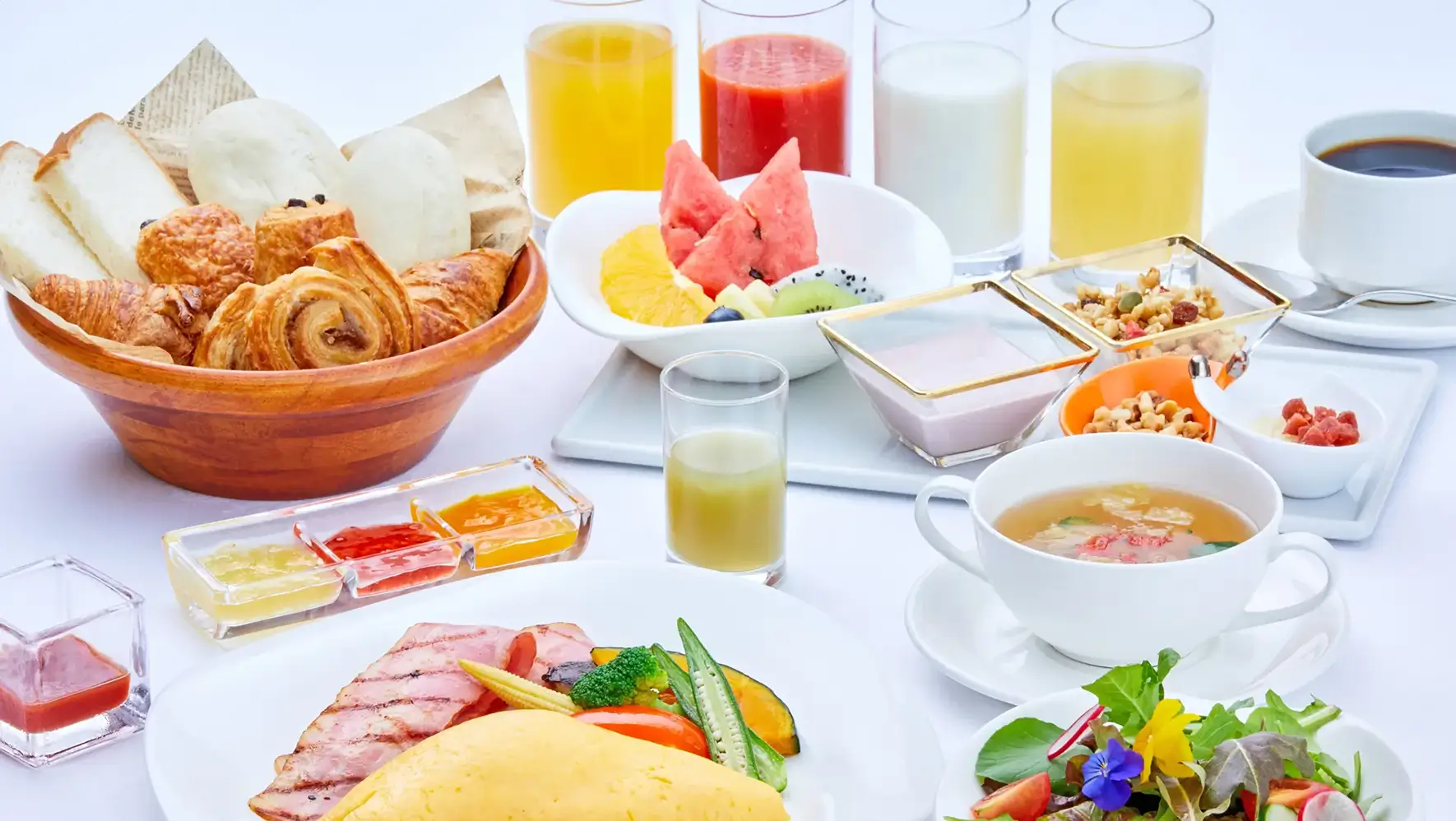 和洋沖縄ブッフェ／和食膳／洋食セット