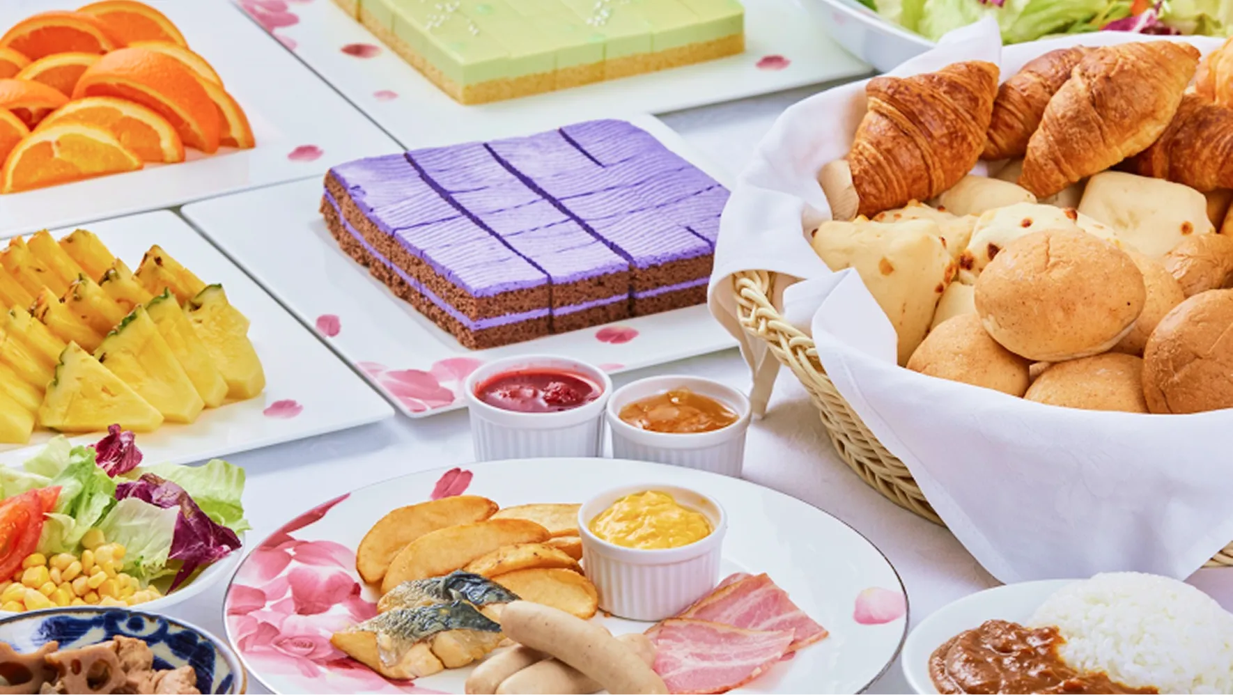 おきて最初のお愉しみ。サザンビーチのご朝食。