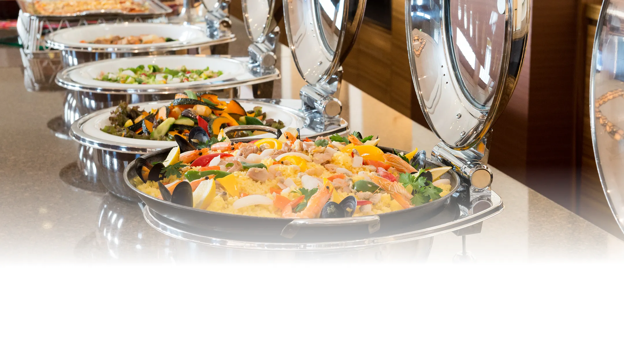 プールサイドレストラン「サザンテラス」