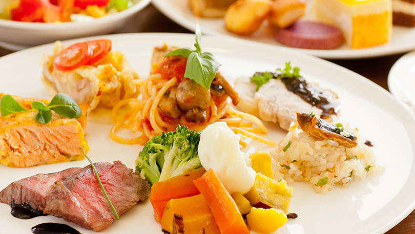 ランチブッフェ