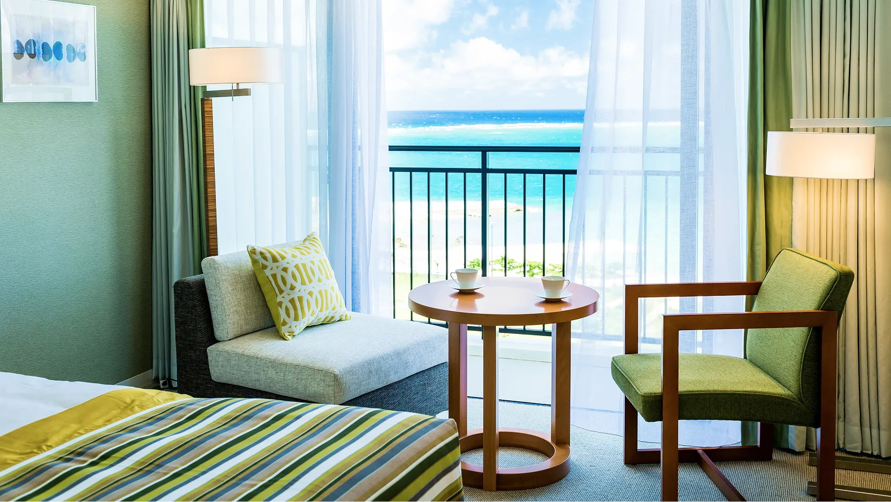 デラックスハイフロアルーム