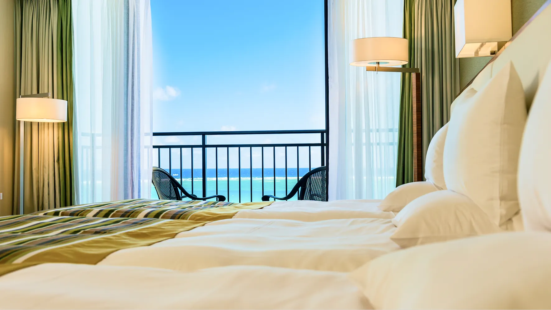 デラックスハイフロアルーム