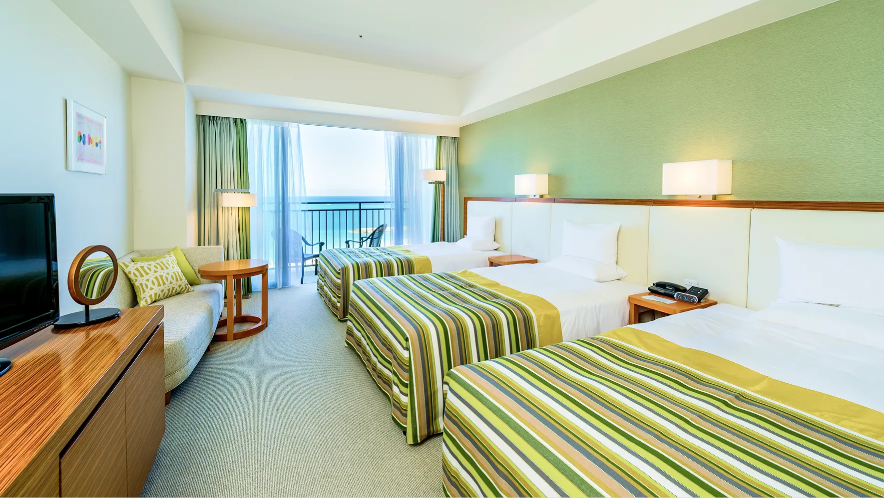 デラックスハイフロアルーム